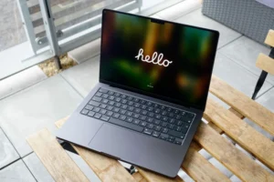 MacBook Buying Guide 2026 : Best Years to Buy, Models to Avoid, and Full Evolution Explained