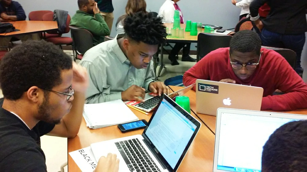 Practical ICT learning using technology